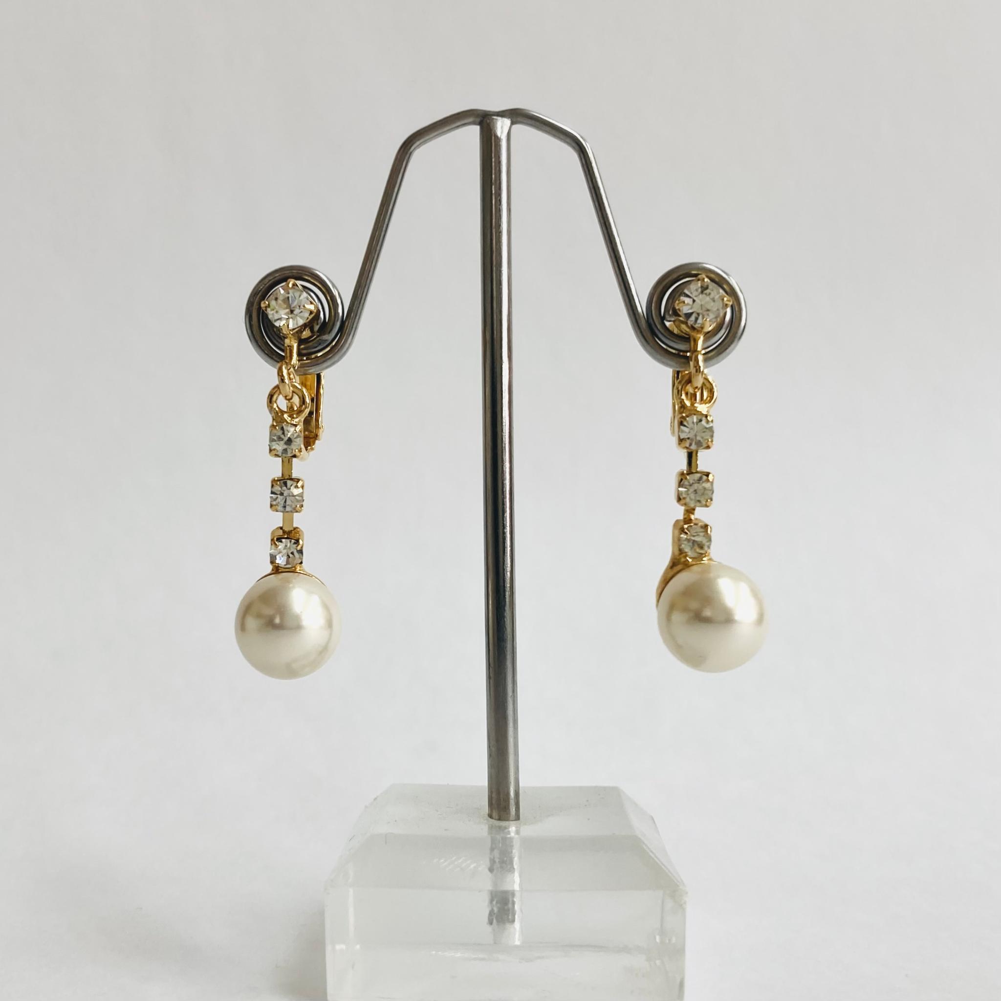 樹脂パール+ビジューイヤリング/10mm/ホワイトベージュ/G/made in japan | 2枚目